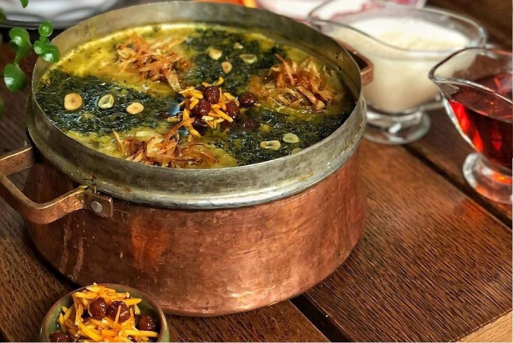 چه چیزی آش رشته را خوشمزه میکند؟ ( 2 نکته ساده) چه چیزی آش رشته را خوشمزه میکند؟ ( 2 نکته ساده)